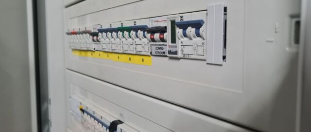 Elektrische keuring gemeenschappelijke delen om de 5 jaar - Original Immo