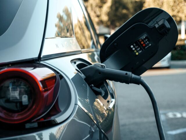 Nieuwe regels rond laadinstallaties elektrische voertuigen