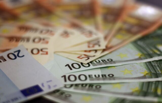 Zonnepanelen en energiedelen in mede-eigendom: financiering en premies - Original Immo